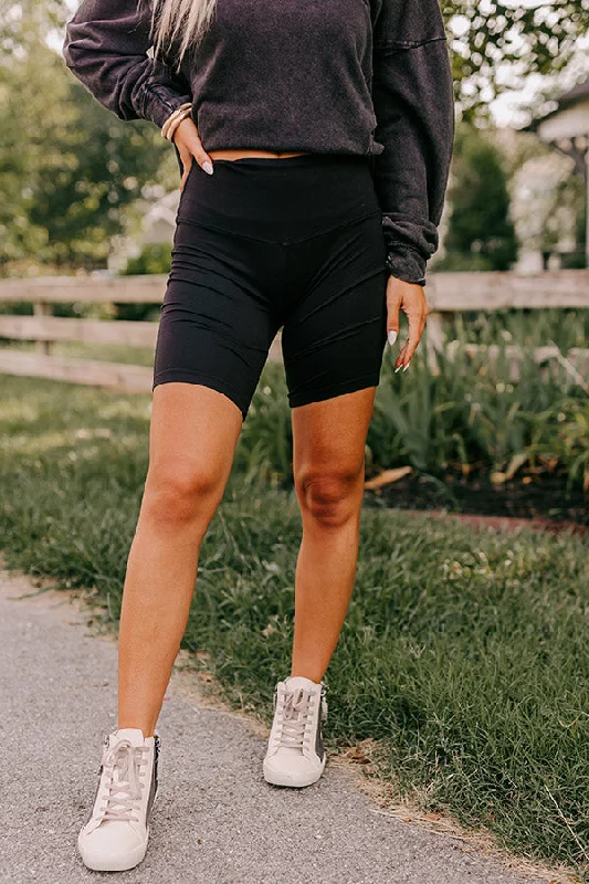 Favorite Adventure Butter Soft Biker Shorts In Black