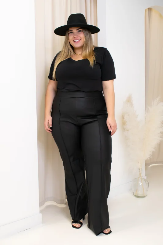 NEW TYLIA FAUX LEATHER PANT (CURVY)