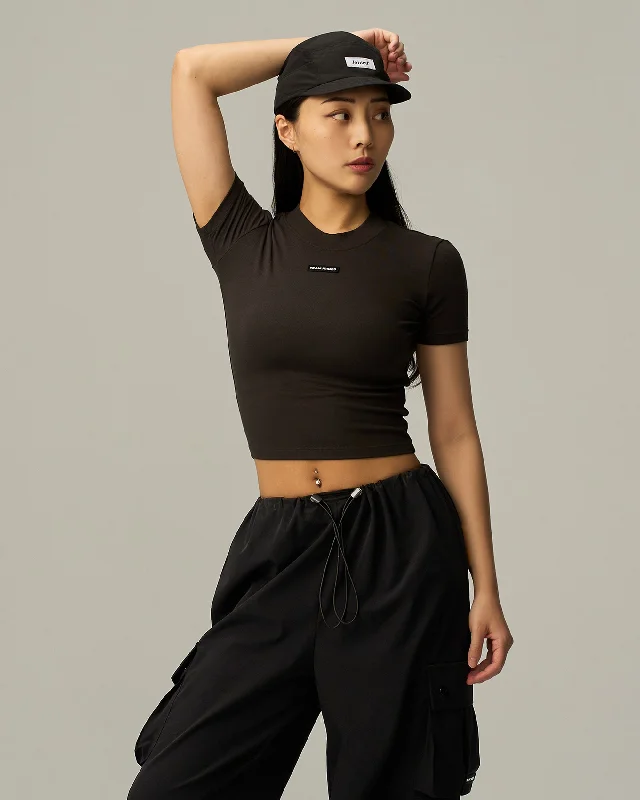 Everyday Label Mock Neck Crop Top