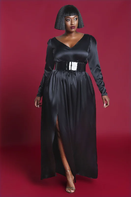 Black V Neck/Back Long Sleeved Maxi Dress- JIBRI