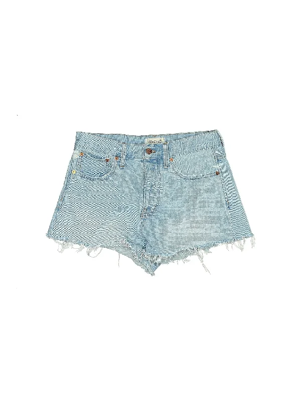 Mid-Rise Denim Shorts in Light Wash