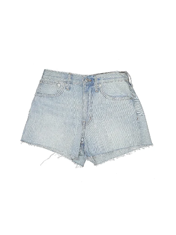 Mid-Rise Denim Shorts in Light Wash