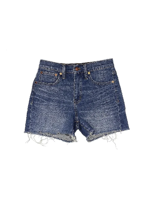 Mid-Rise Denim Shorts in Medium Wash