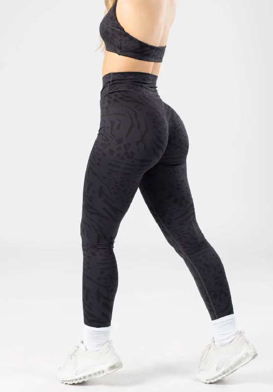 Reluna Crossover Sculptseam™ Legging Panther